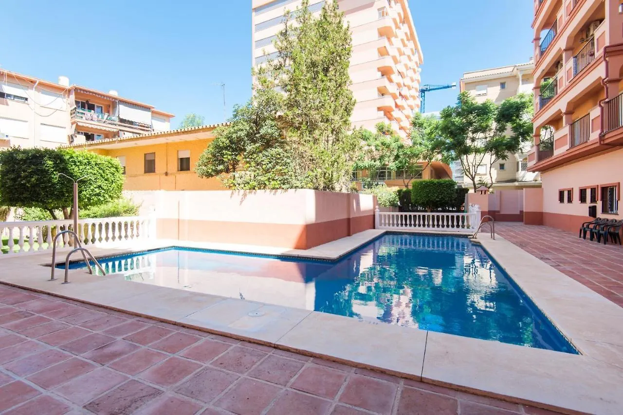 פואנגירולה Boliches Center Apartment Next To The Beach, Parking, Pool & Terrace ספרד