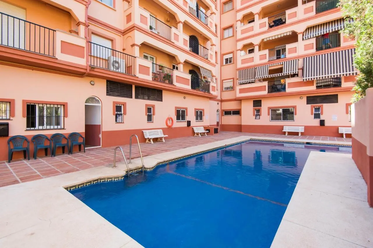 פואנגירולה Boliches Center Apartment Next To The Beach, Parking, Pool & Terrace